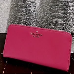 Kate Spade ♠️ NWT HOT PINK Large wallet